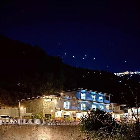 Sl Manor Hill Resort Mussoorie Exterior foto