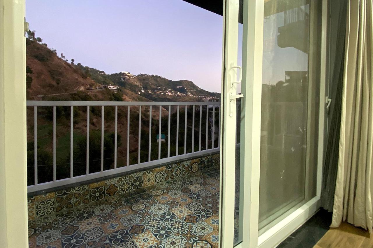 Sl Manor Hill Resort Mussoorie Exterior foto