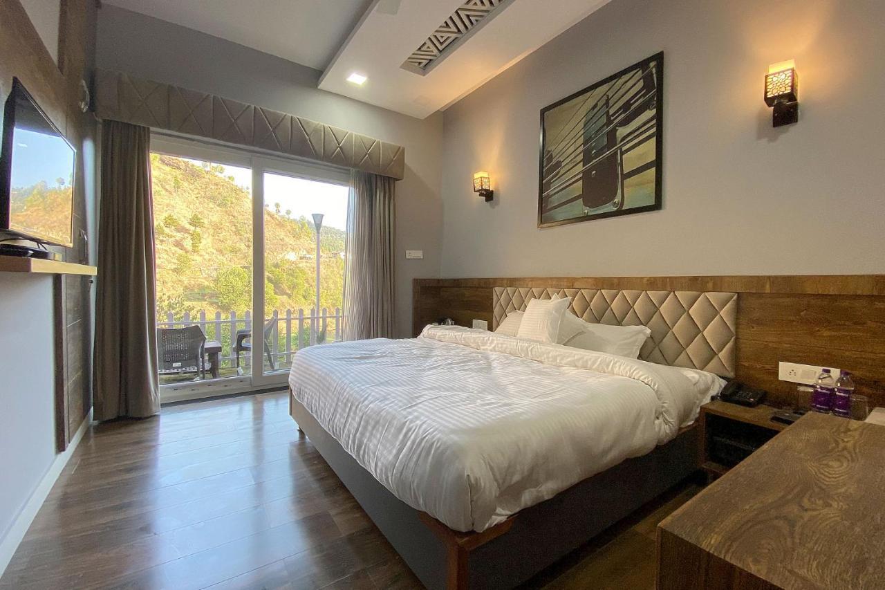 Sl Manor Hill Resort Mussoorie Exterior foto