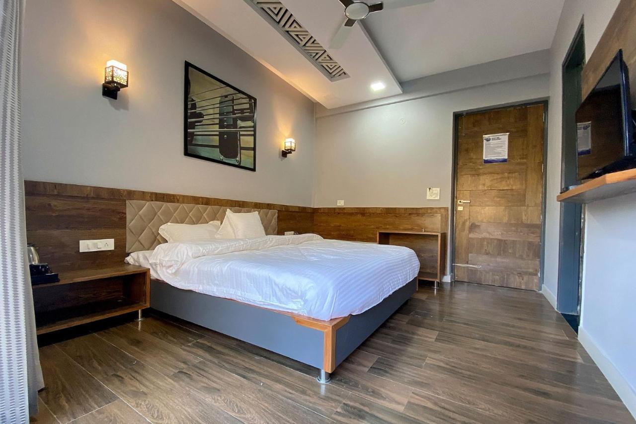 Sl Manor Hill Resort Mussoorie Exterior foto